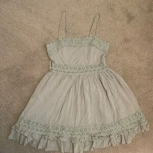 Blue Ivy green flowy lace dress